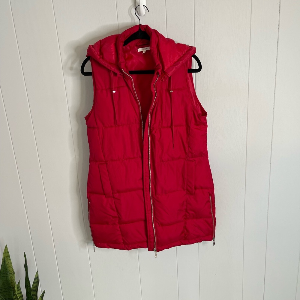 Maurice’s hooded red puffer vest